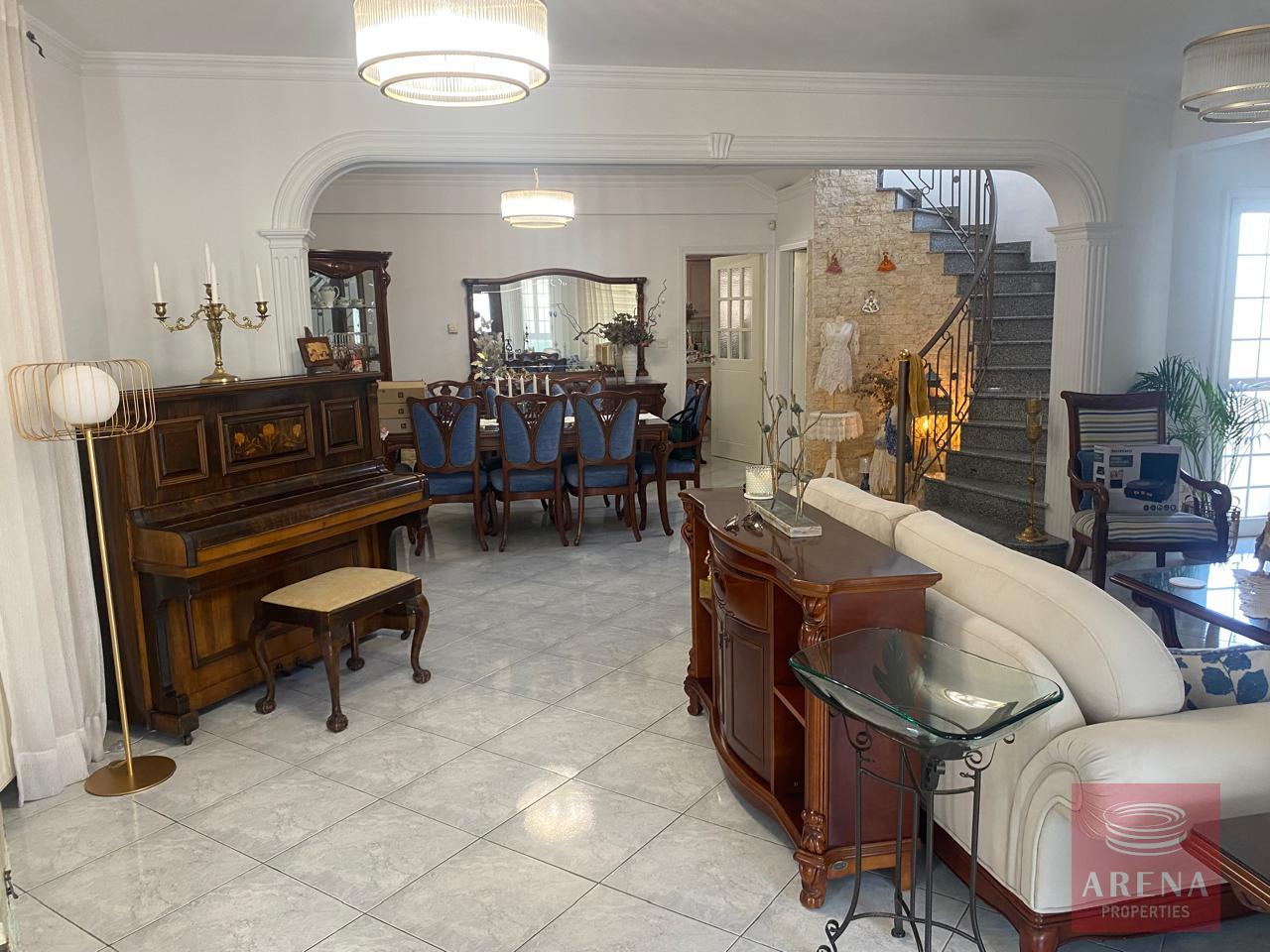 1-villa-kiti-10032-21-3