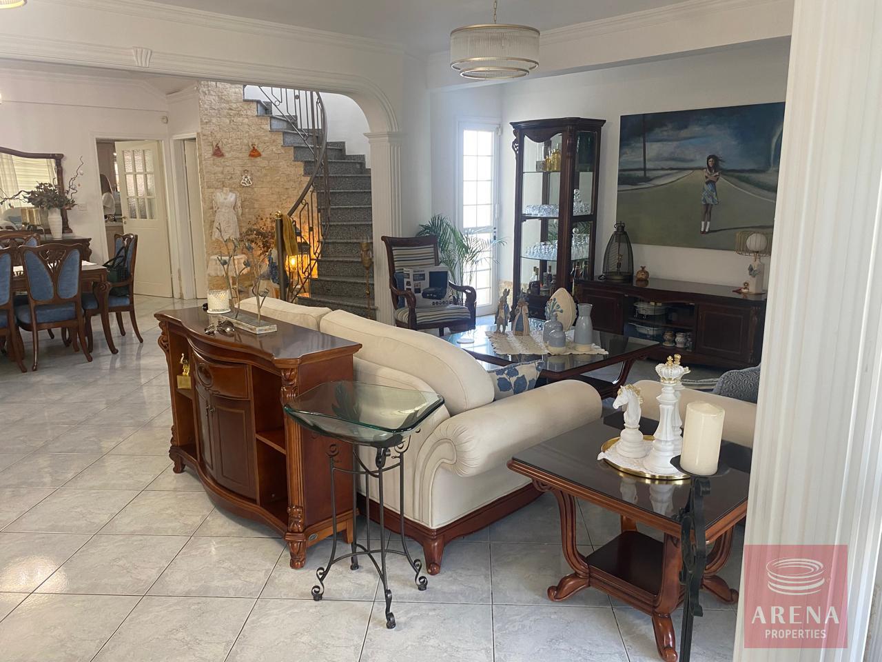 1-villa-kiti-10032-29-3