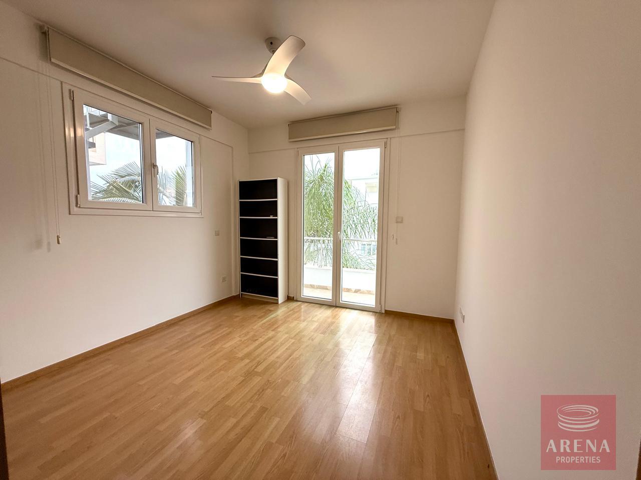 1-villa-livadia-10387-37-6