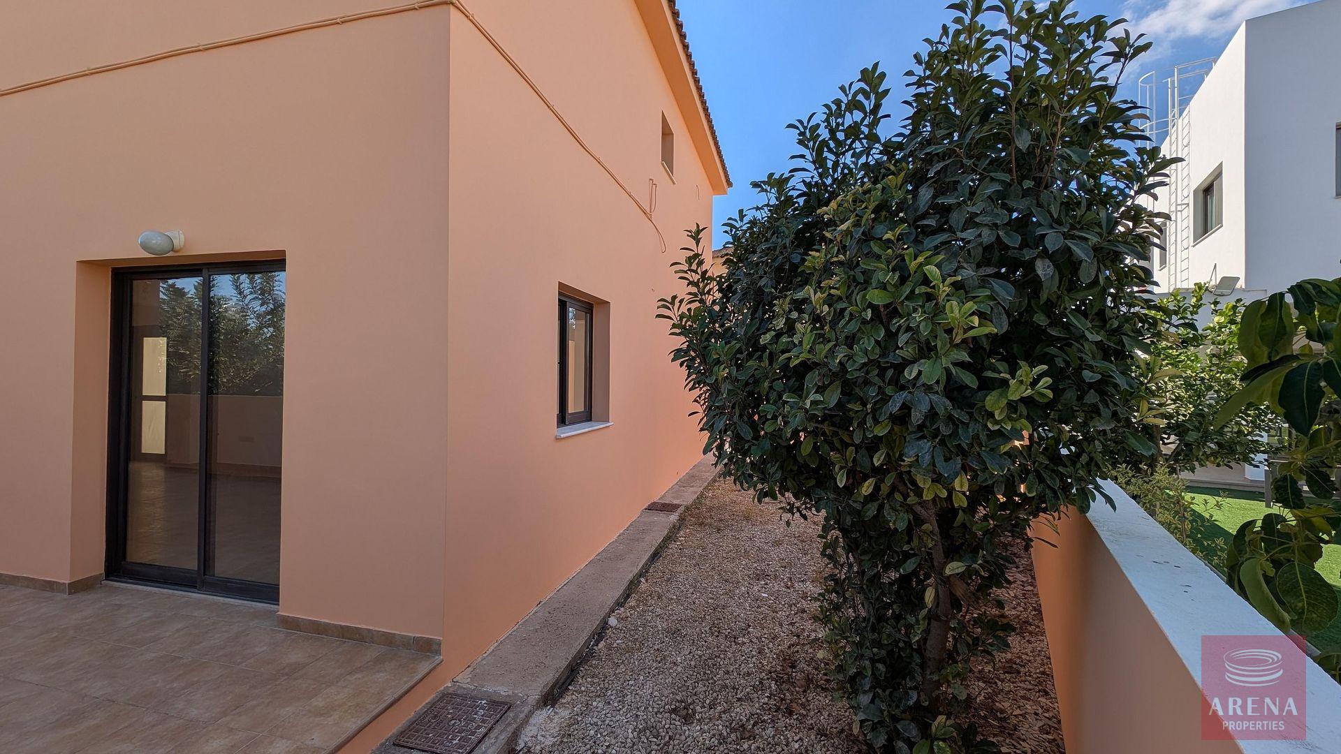 1-villa-meneou-10342-23-3