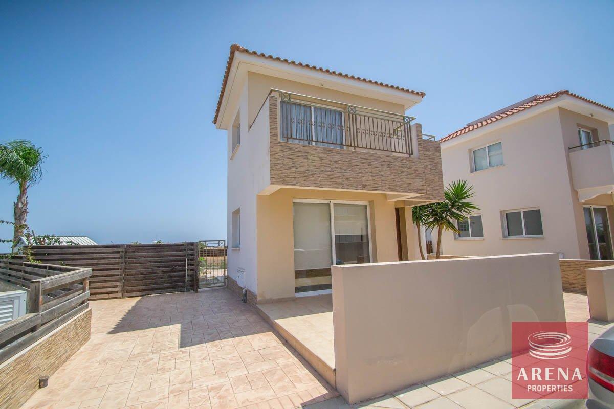 1-villa-paralimni-4403
