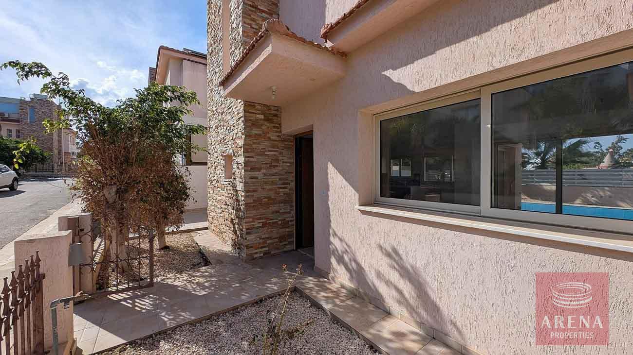 1-villa-pernera-10414-19-3