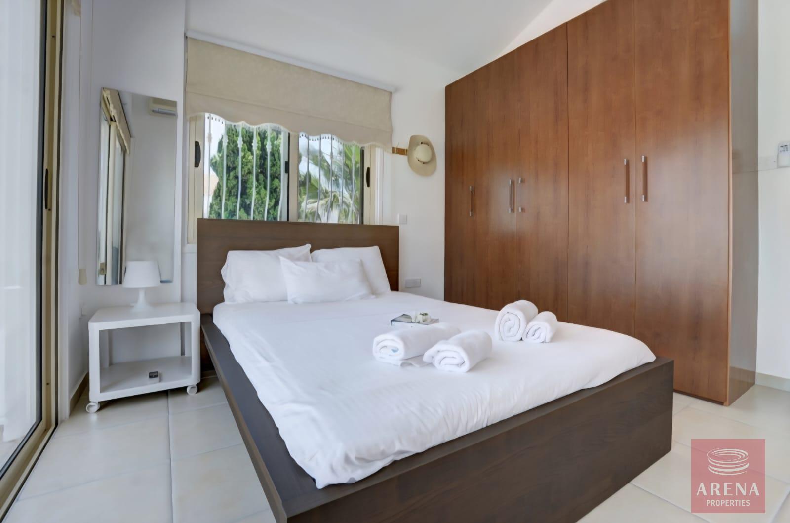 1-villa-rent-10482-10-1