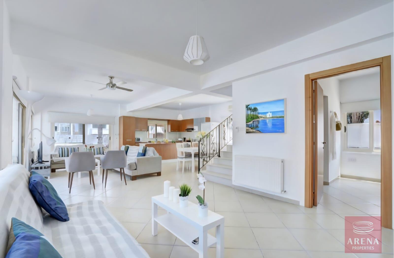 1-villa-rent-10482-2-1