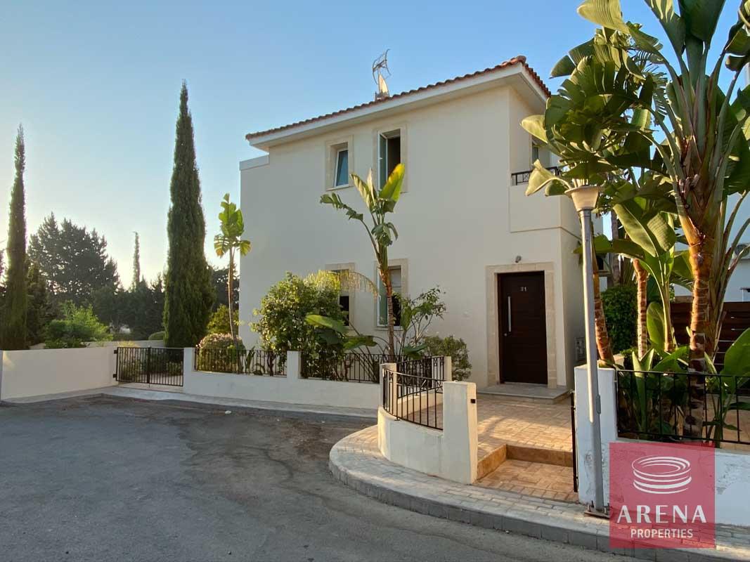 1-villa-with-deeds-in-pernera-5742-2