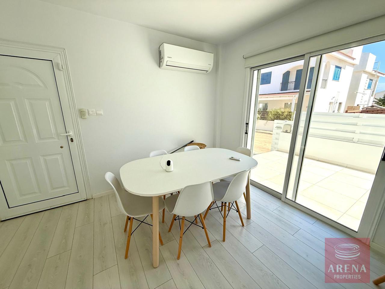 1-vlla-in-ayia-triada-10232-29-5