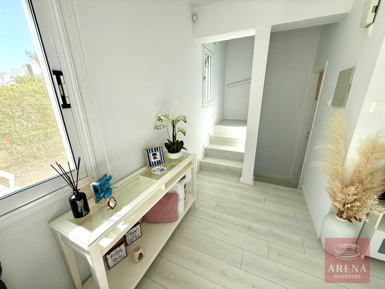 1-vlla-in-ayia-triada-10232-35-5