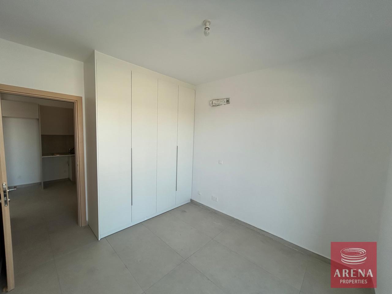 10-1-BED-APT-IN-NEW-MARINA-AREA-8739