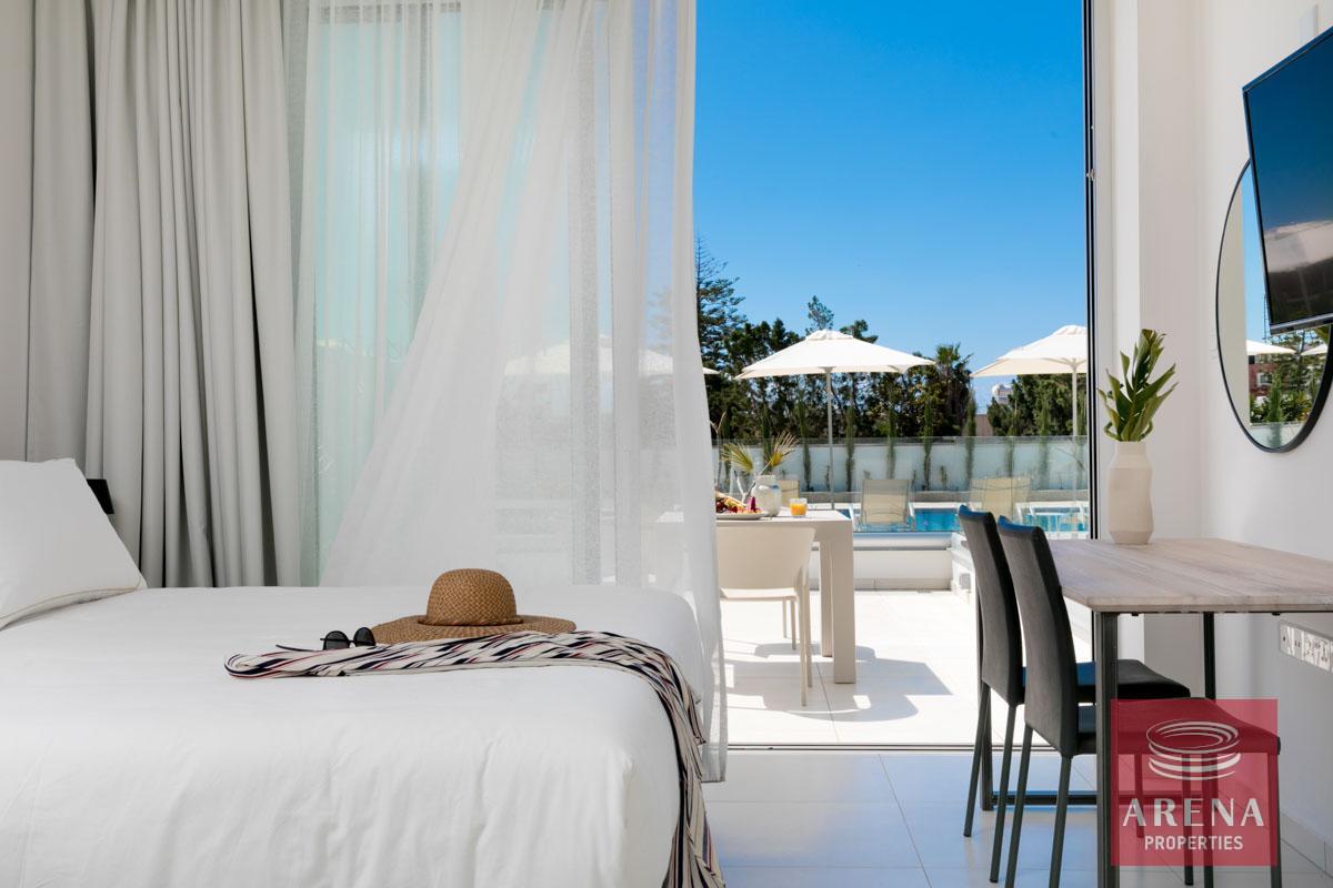 10-2-BED-APT-IN-AYIA-NAPA-7091-1