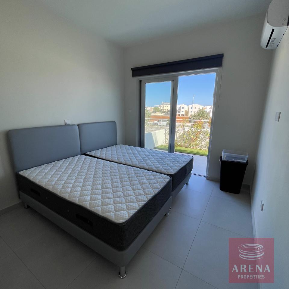 10-2-BED-APT-KAPPARIS-8933-1