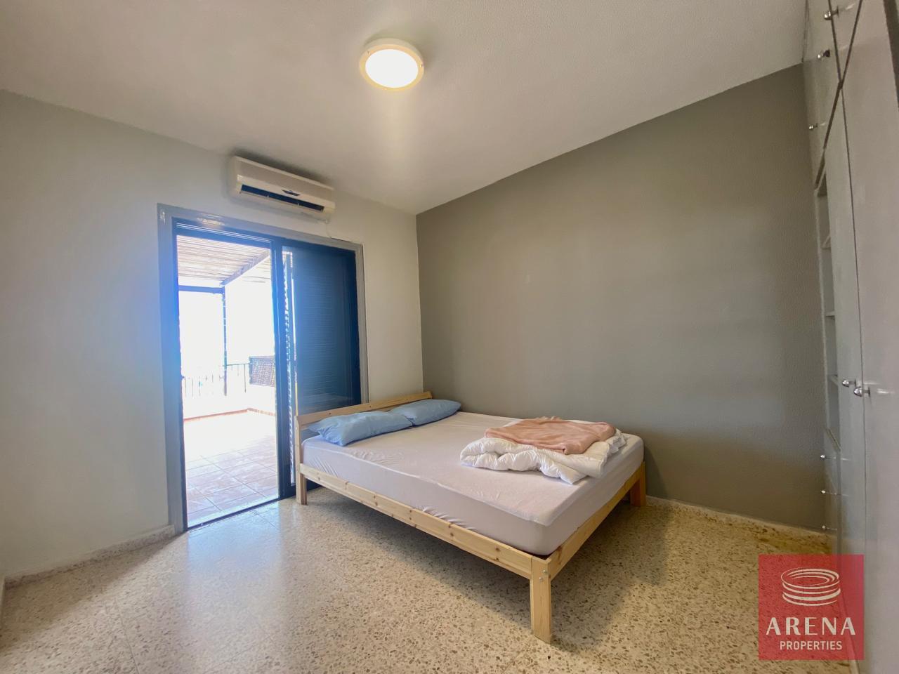 10-2-BED-GF-APT-5279