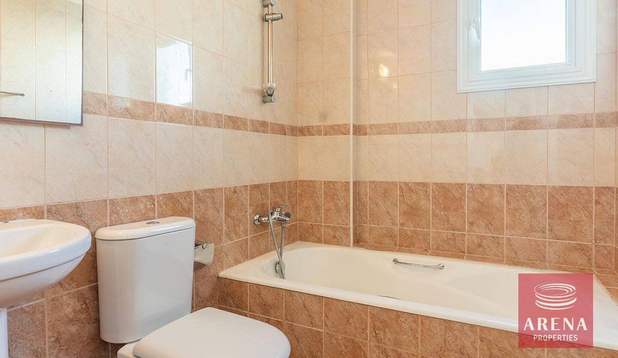 10-2-Bed-apt-in-the-center-of-paralimni-5863-1