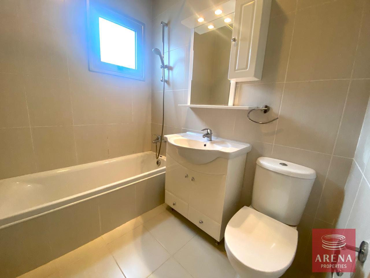 10-2-bed-apt-for-rent-in-paralimni-805-1