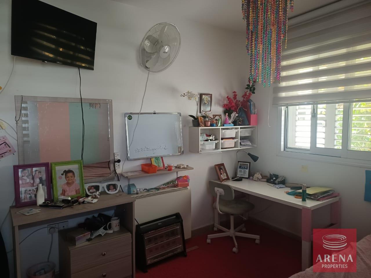 10-3-BED-APT-IN-PARALIMNI-6646