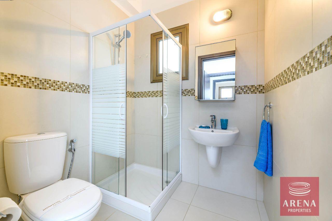 10-3-BED-BUNG-AYIA-THEKLA-7409-2