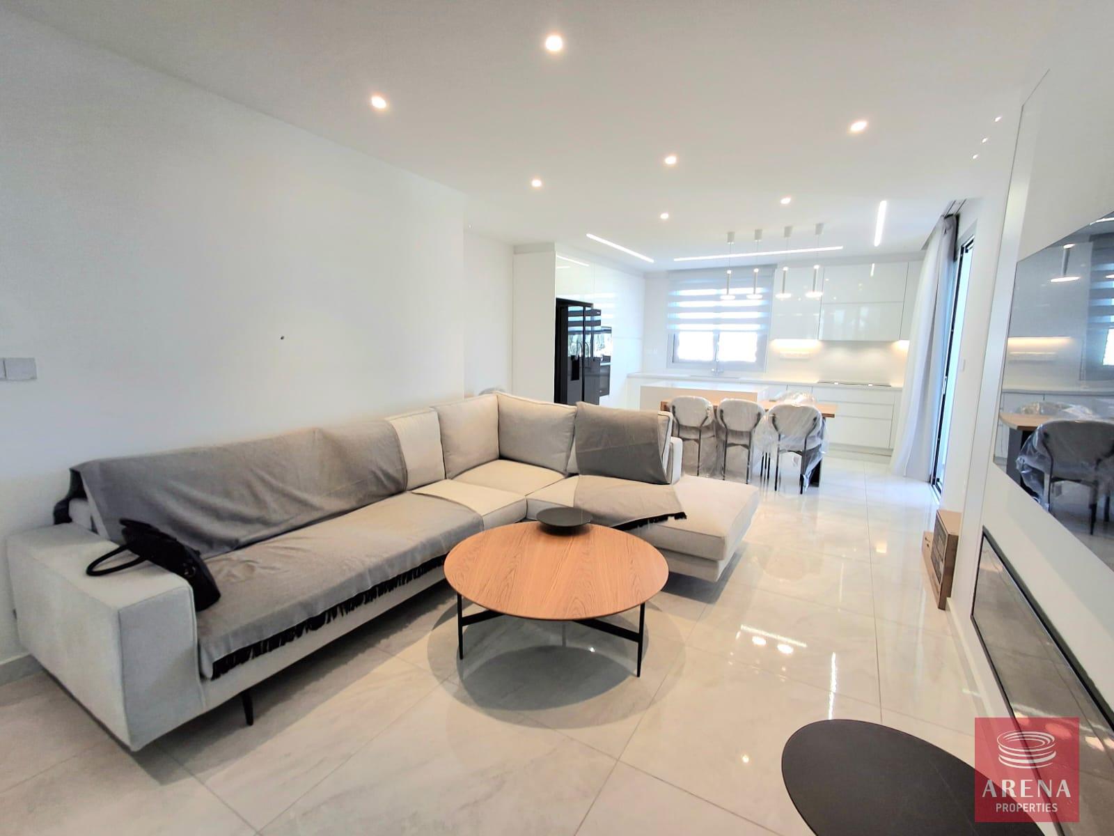 10-3-BED-PENTHOUSE-KAMARES-9082