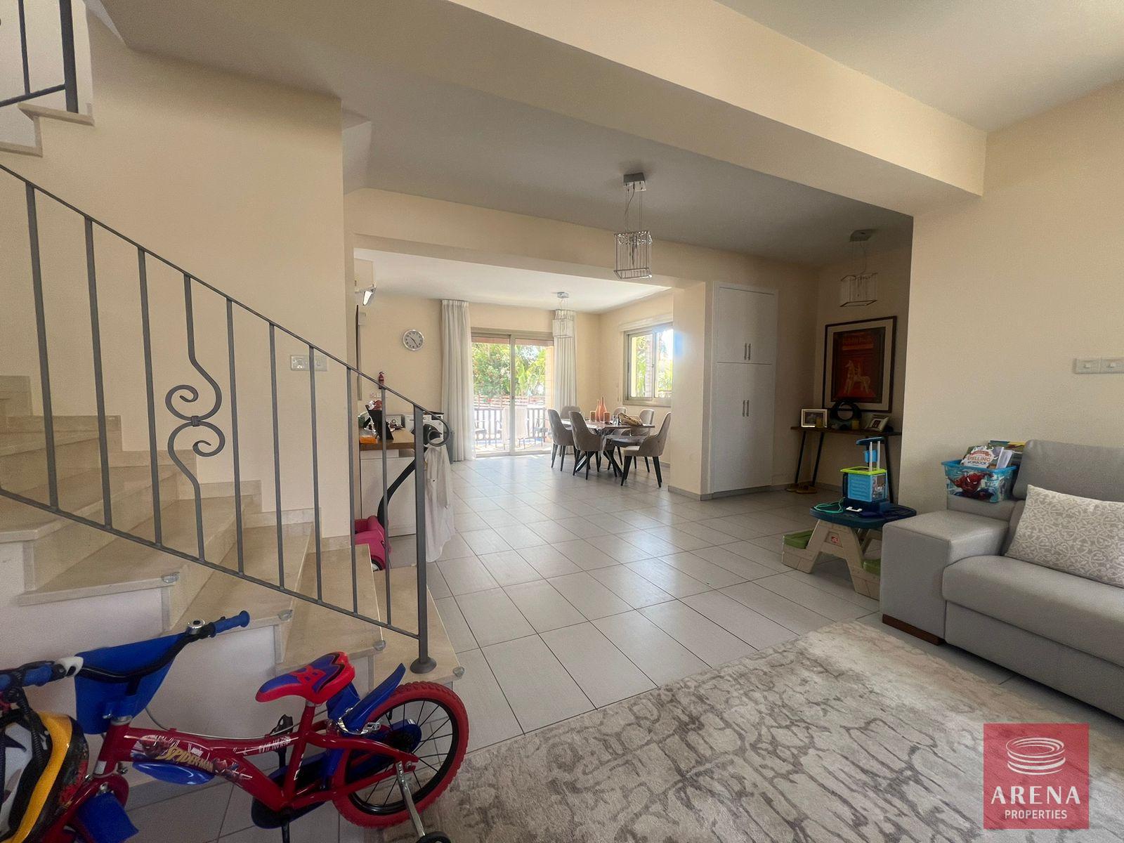 10-3-BED-VILLA-PERNERA-8381