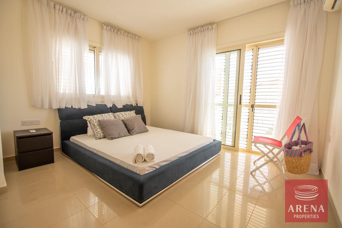 10-3-bed-villa-in-pernera-1684-1