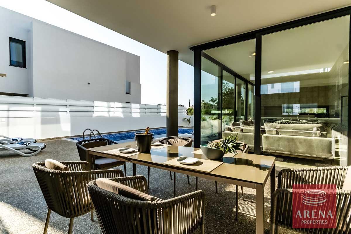 10-3-bed-villa-in-pernera-8111