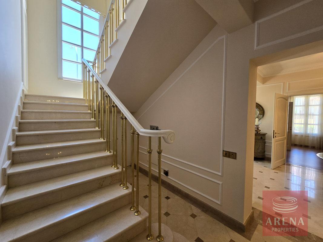 10-4-BED-VILLA-CAPE-GRECO-8275-2