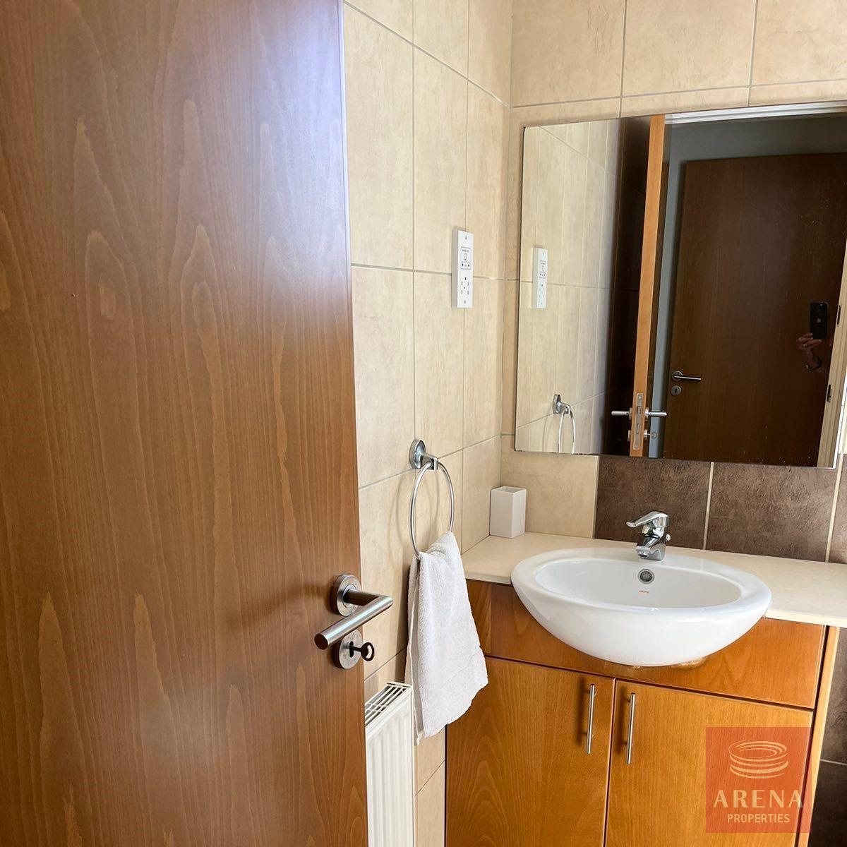 10-4-BED-VILLA-FOR-RENT-7477-1