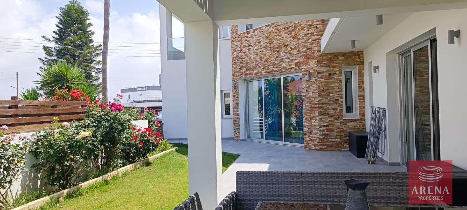 10-4-BED-VILLA-FOR-RENT-9204