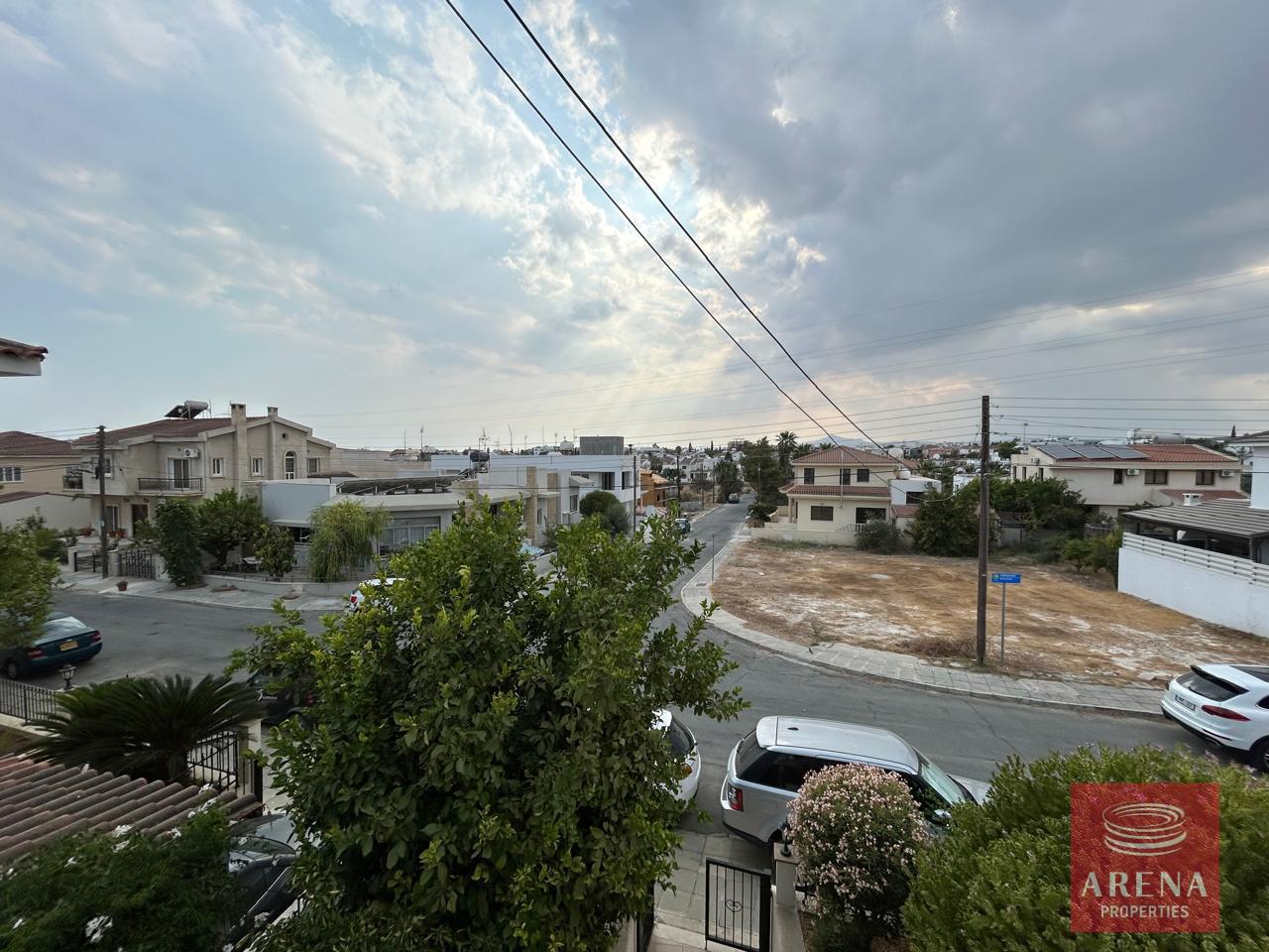 10-4-BED-VILLA-IN-ARADIPPOU-8641