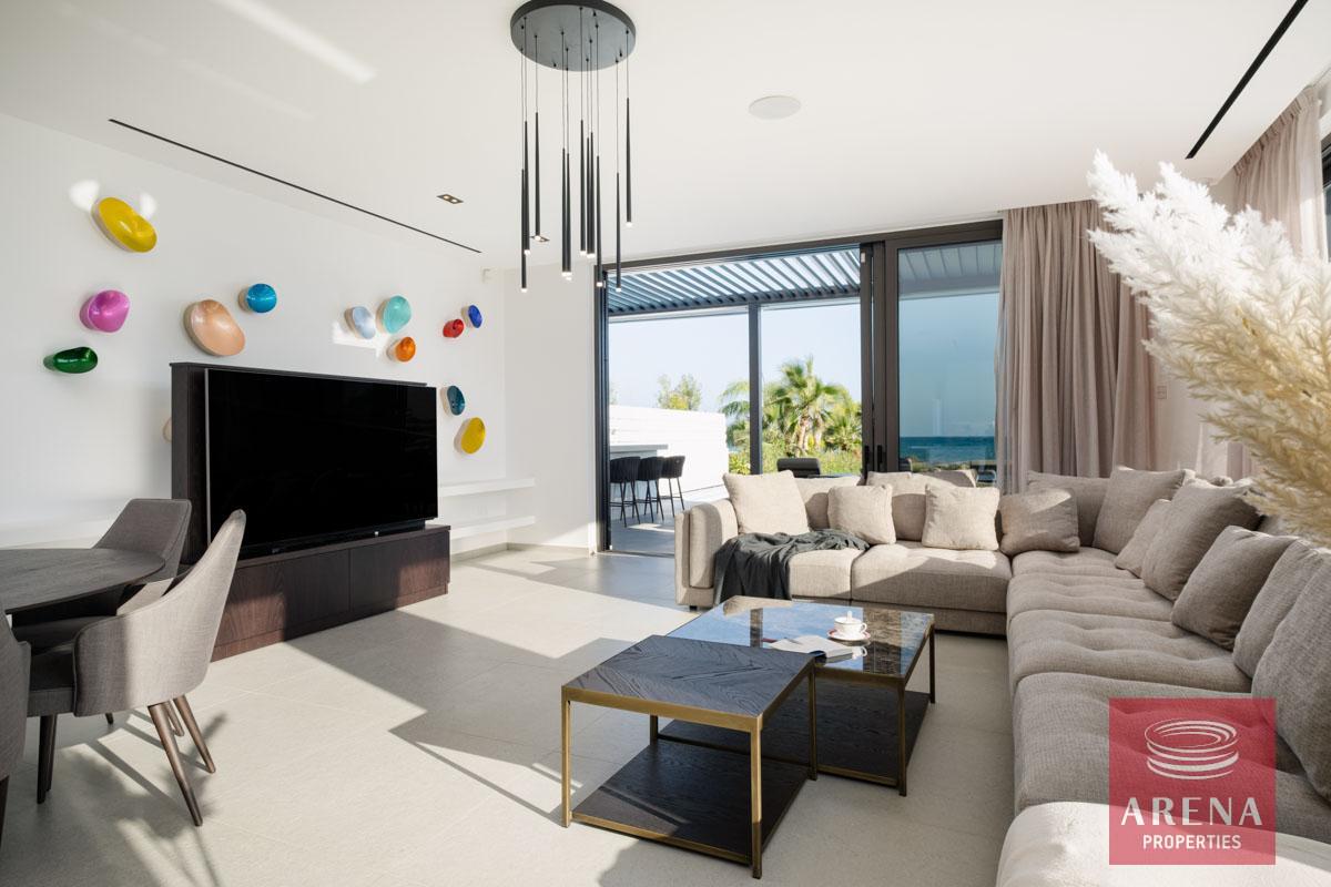 10-4-BED-VILLA-IN-AYIA-THEKLA-8950