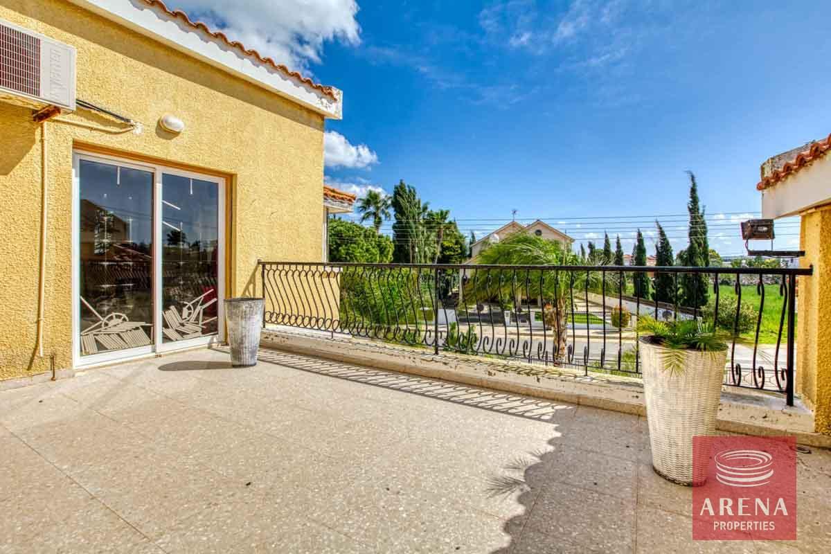 10-4-BED-VILLA-IN-PARALIMNI-6092-2