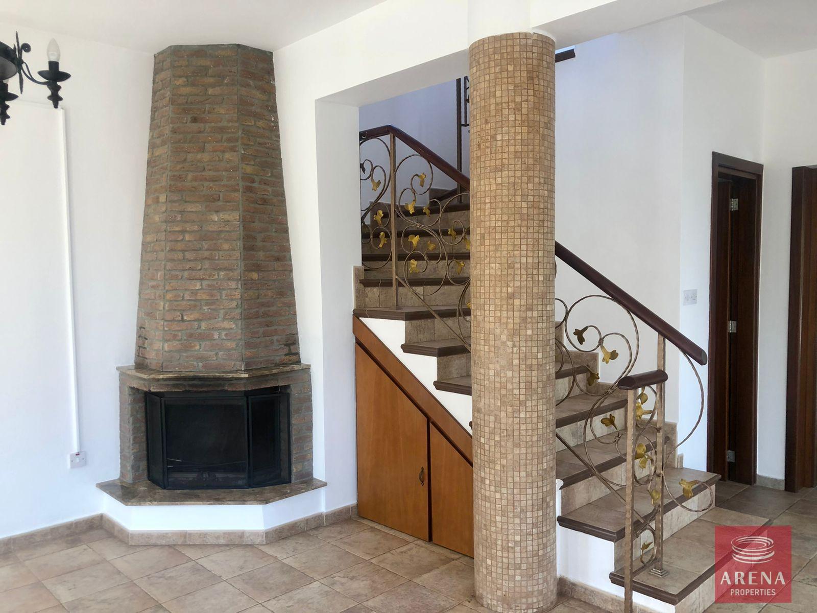 10-4-BED-VILLA-IN-PYLA-8300-1