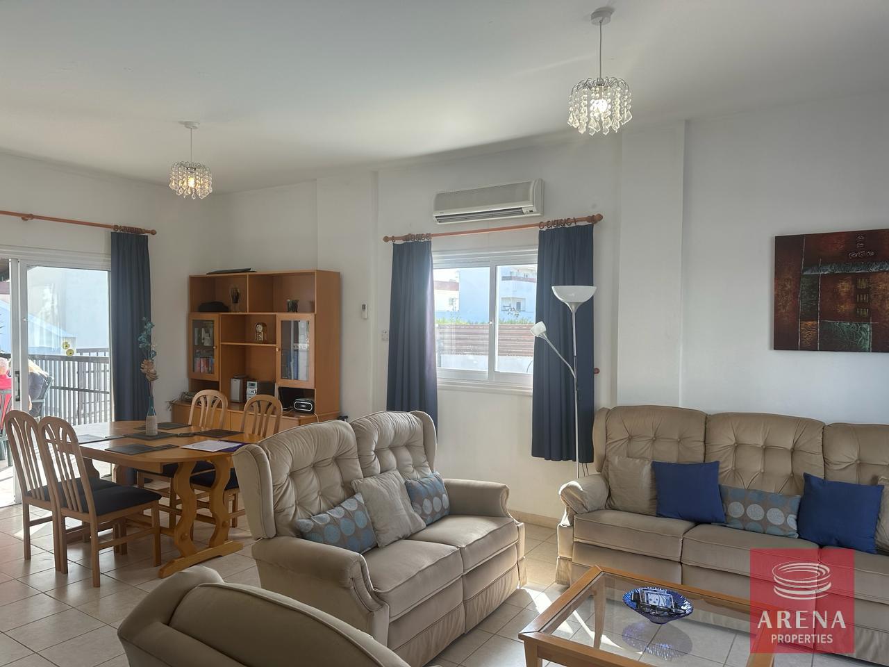 10-4-BED-VILLA-PARALIMNI-7979-1