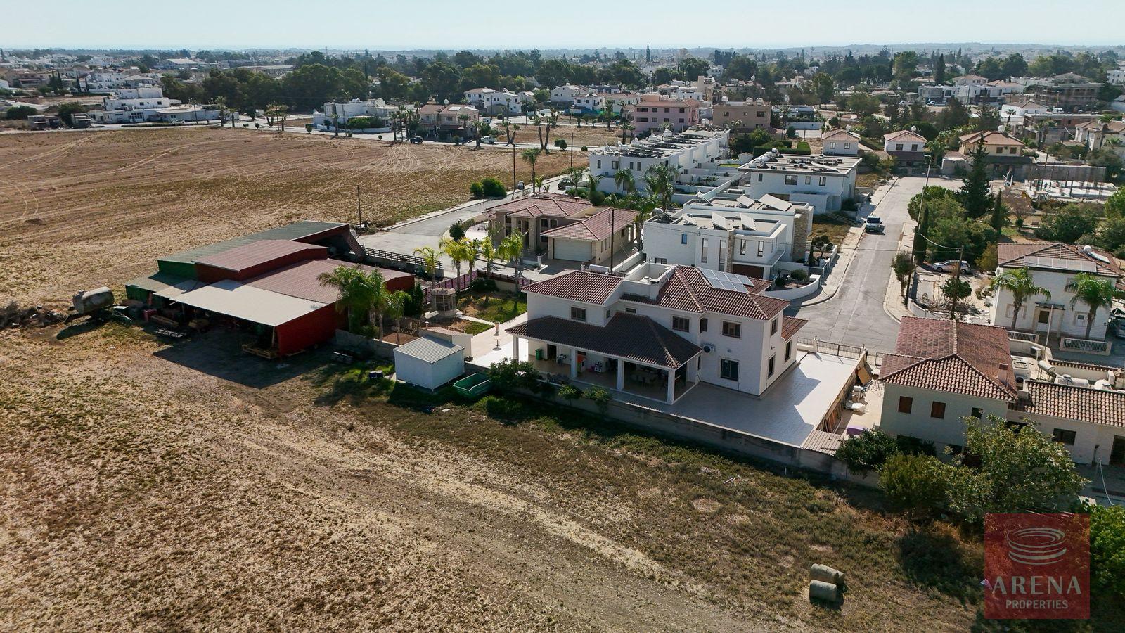 10-5-bed-villa-kiti-10152-5