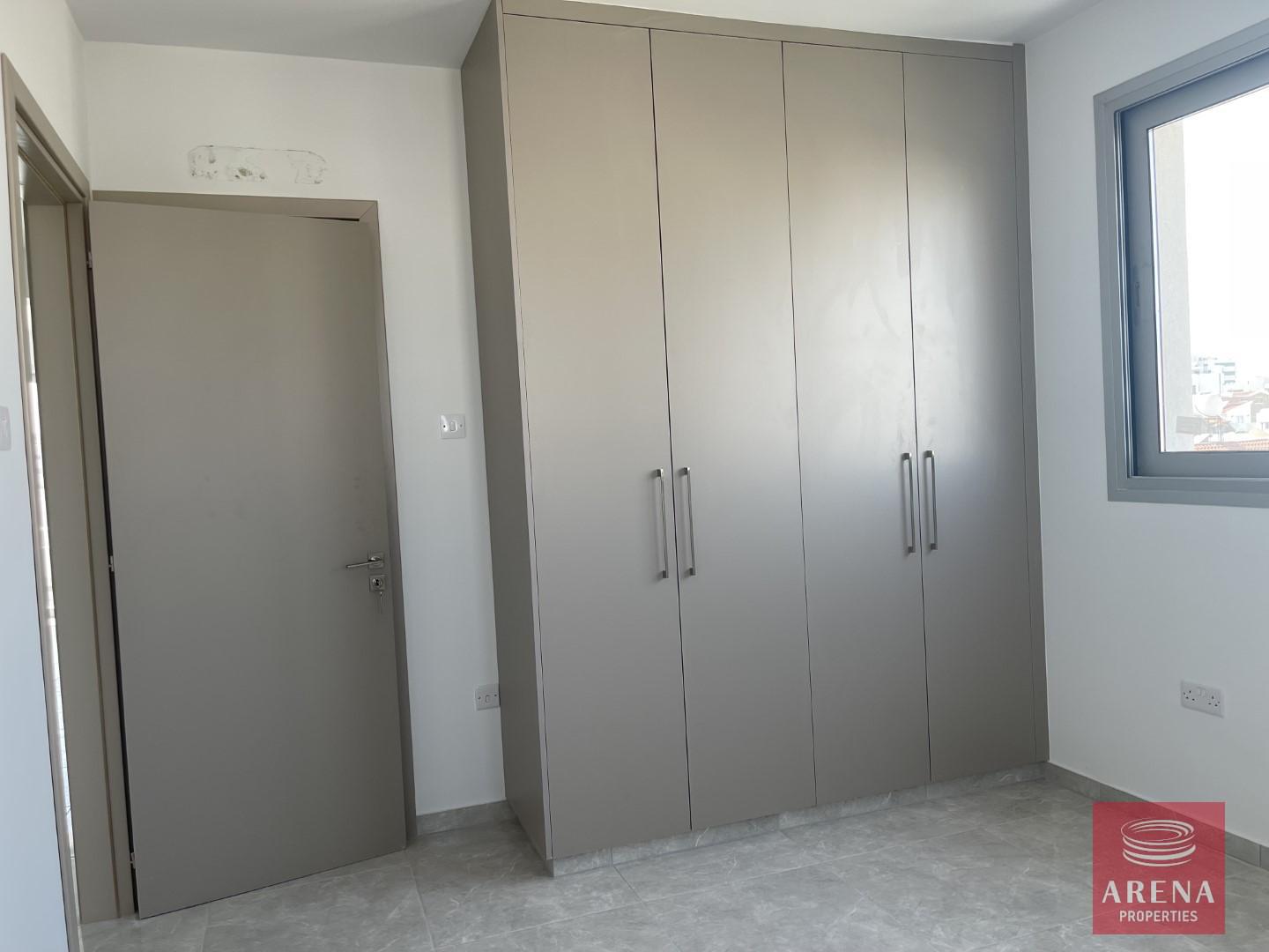 10-APT-IN-LARNACA-4755-1