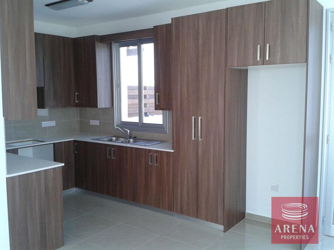 10-HOUSE-IN-OROKILINI-6129