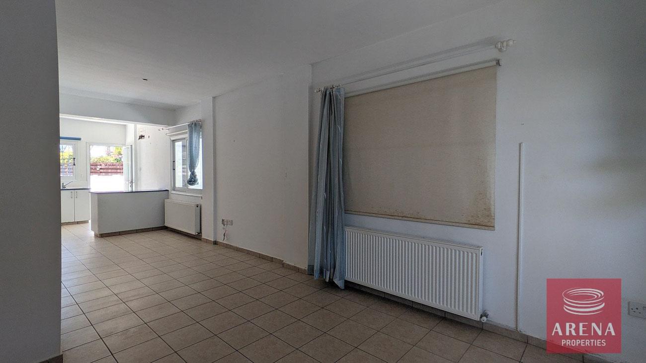 10-TOWNHOUSE-IN-PERNERA-8398