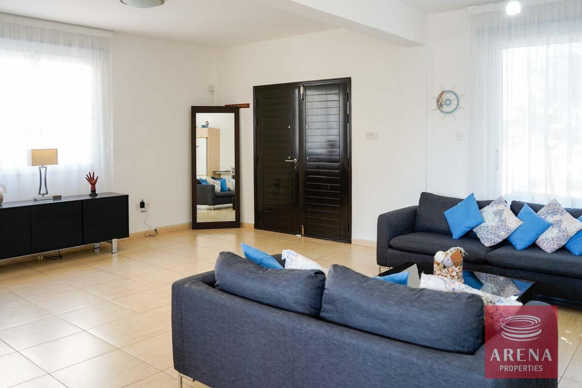 10-VILLA-FOR-RENT-IN-PERNERA-6357-1