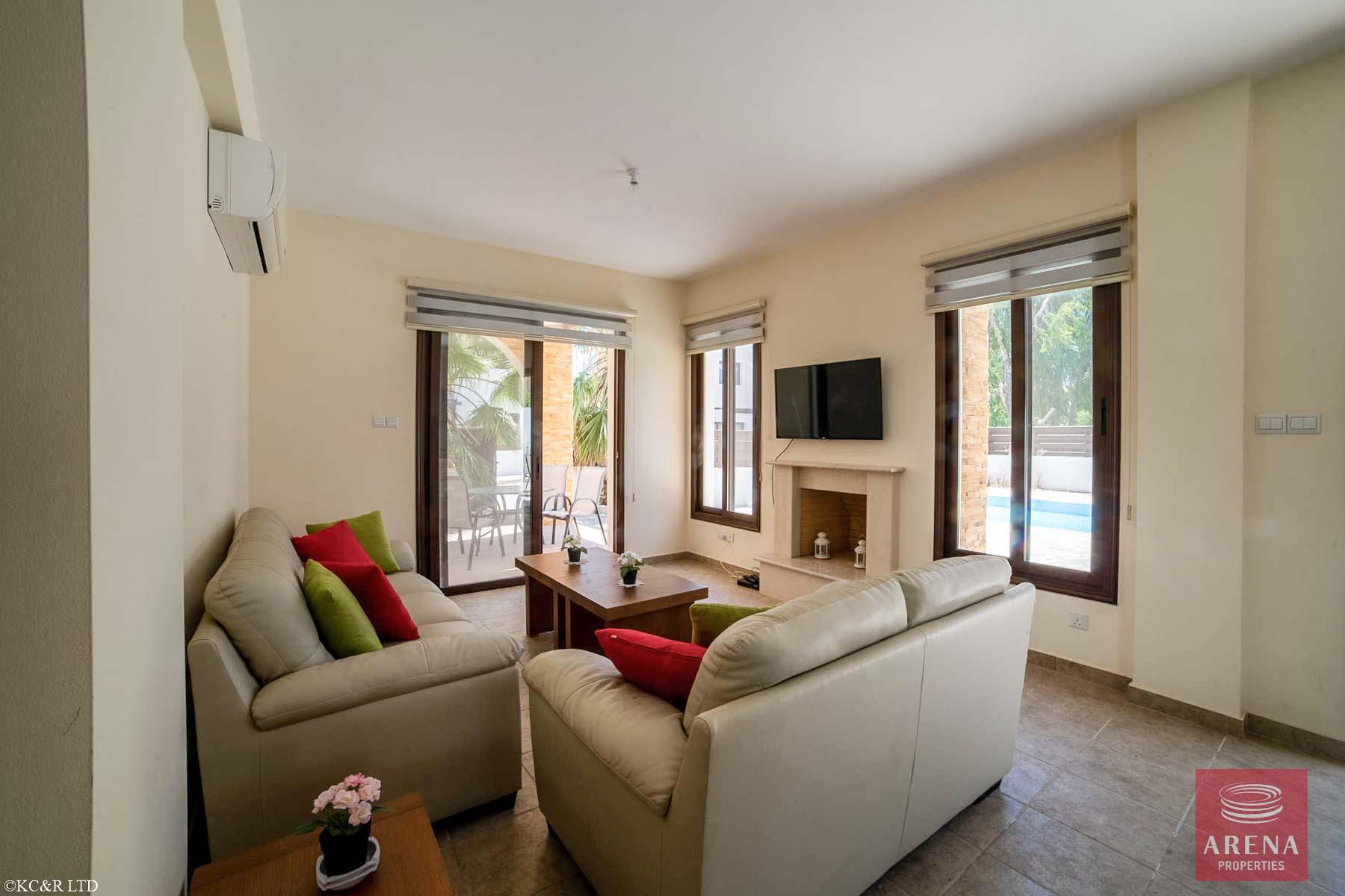 10-Villa-in-Ayia-Thekla-5387-2