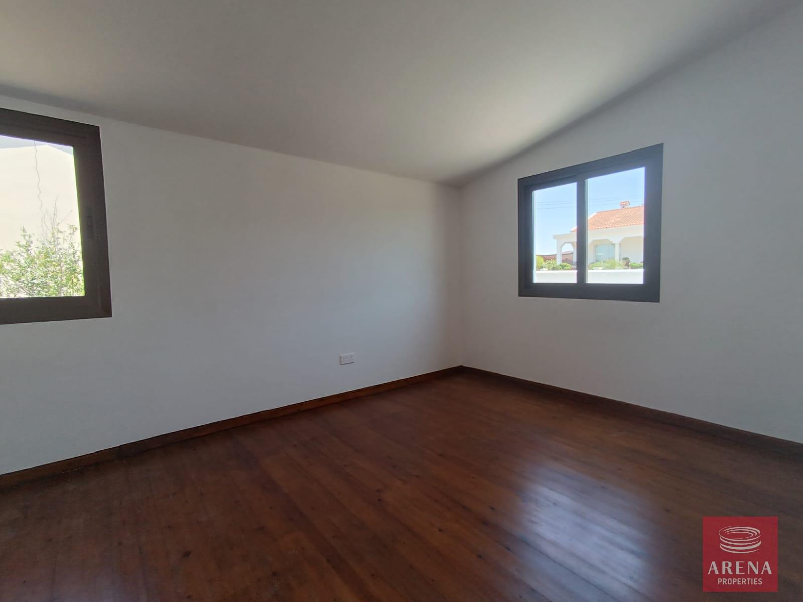 10-houses-in-pervolia-8297