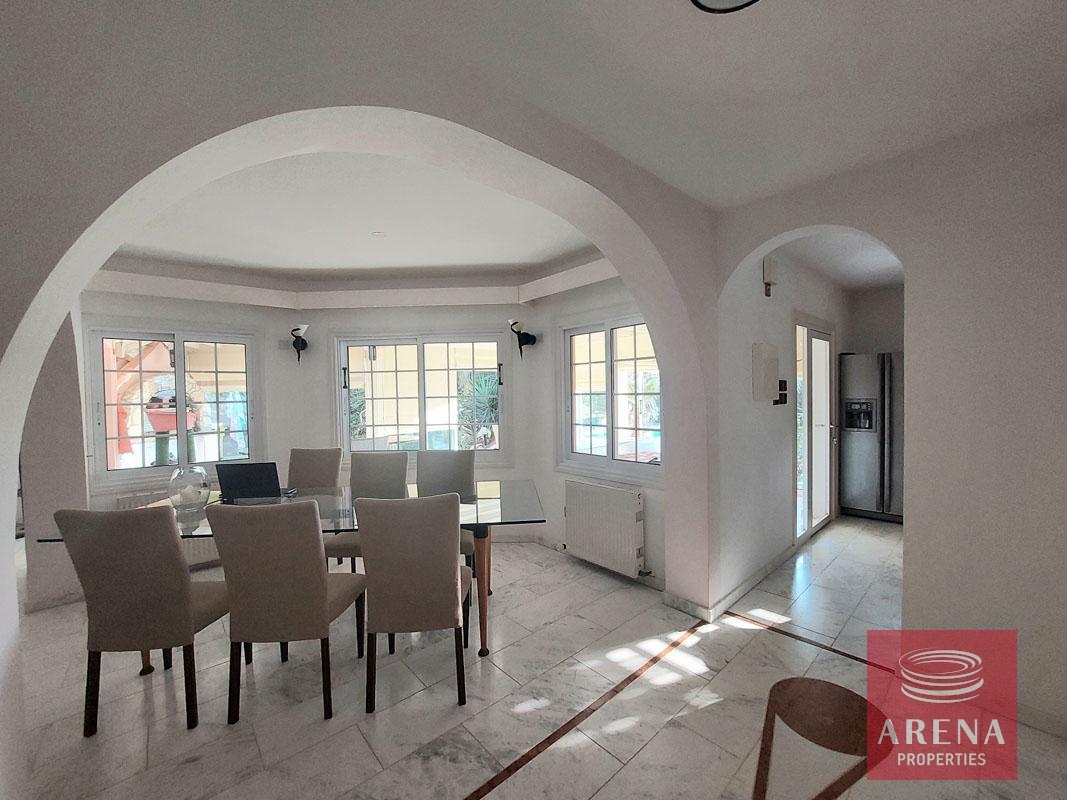 10-villa-in-ayia-triada-8108