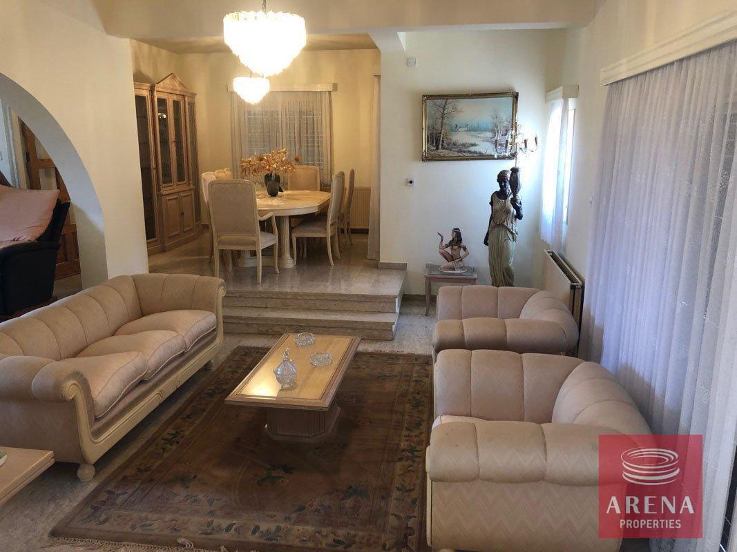 10-villa-in-paralimni-5163