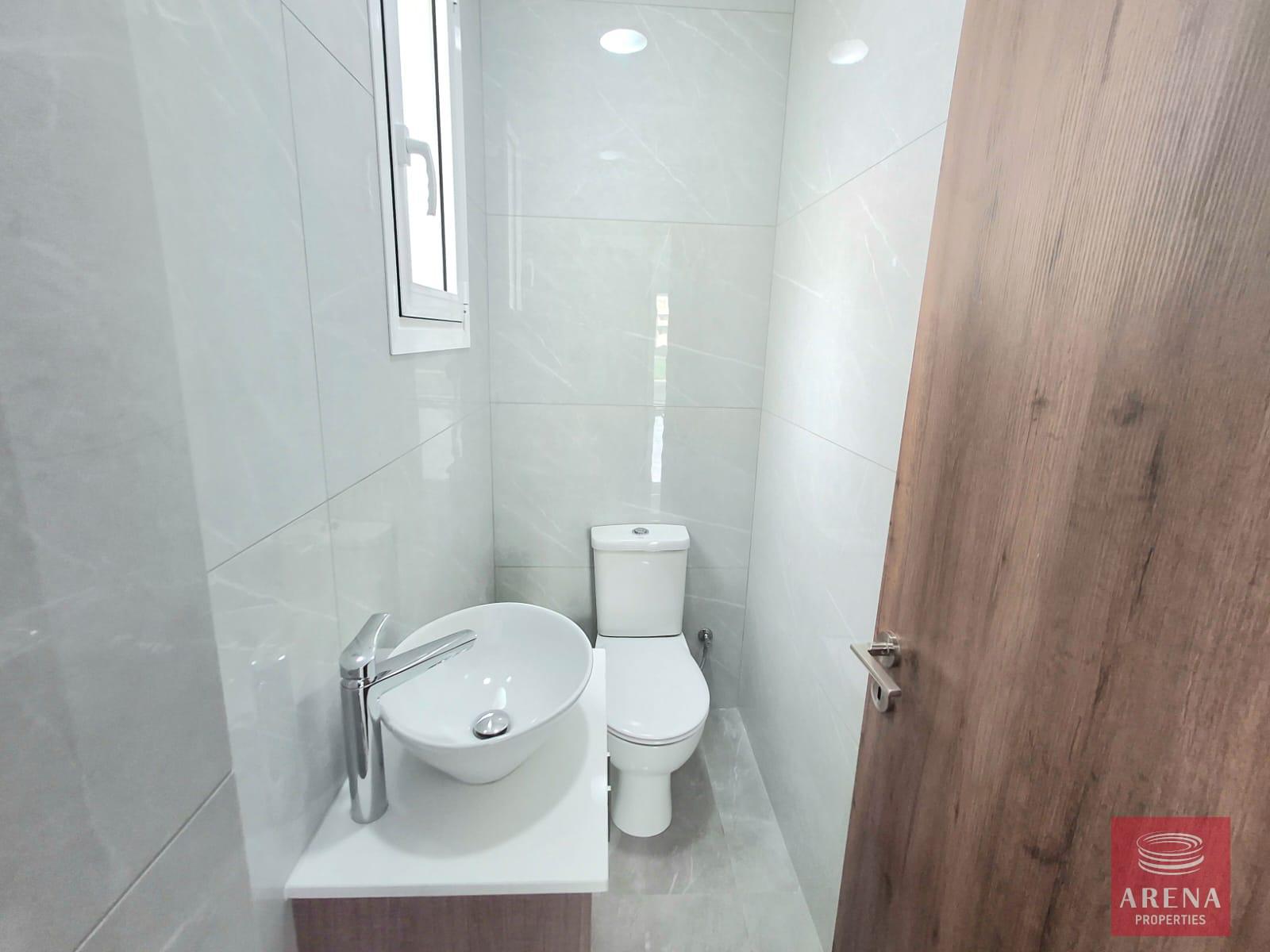 11-2-BED-APT-FOR-RENT-IN-OROKLINI-9051