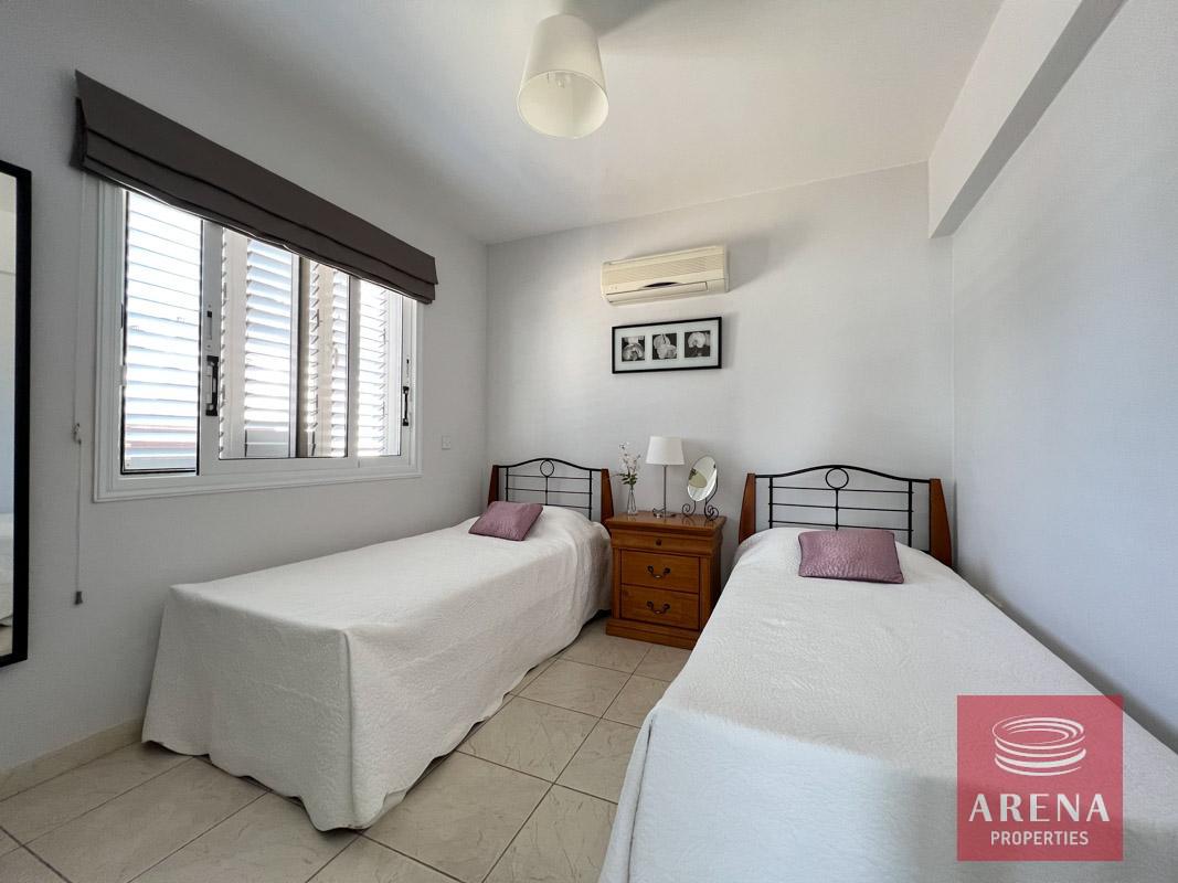 11-2-BED-APT-KAPPARIS-8197