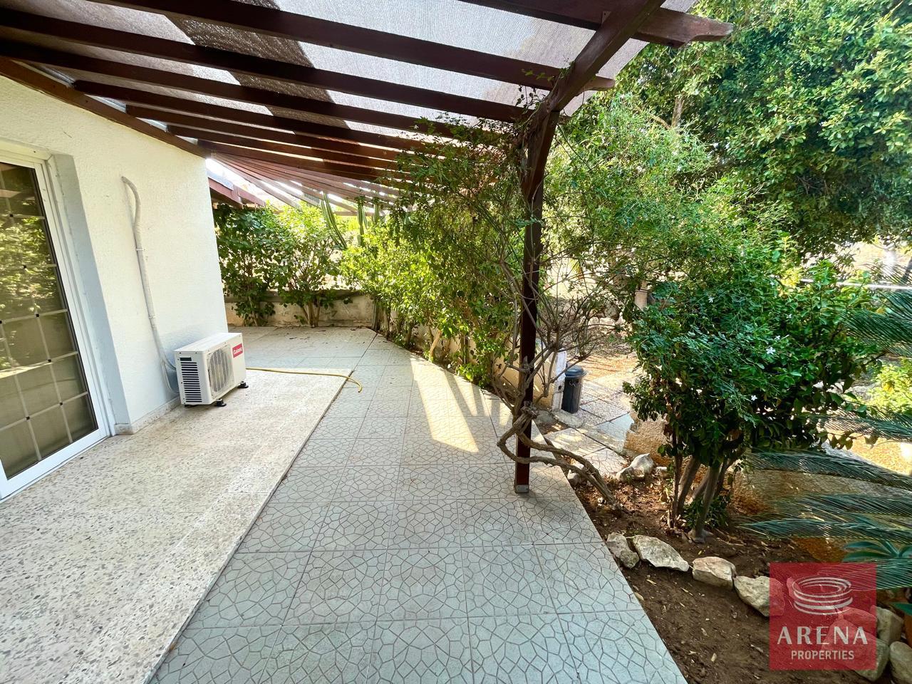 11-2-BED-HOUSE-PARALIMNI-8768