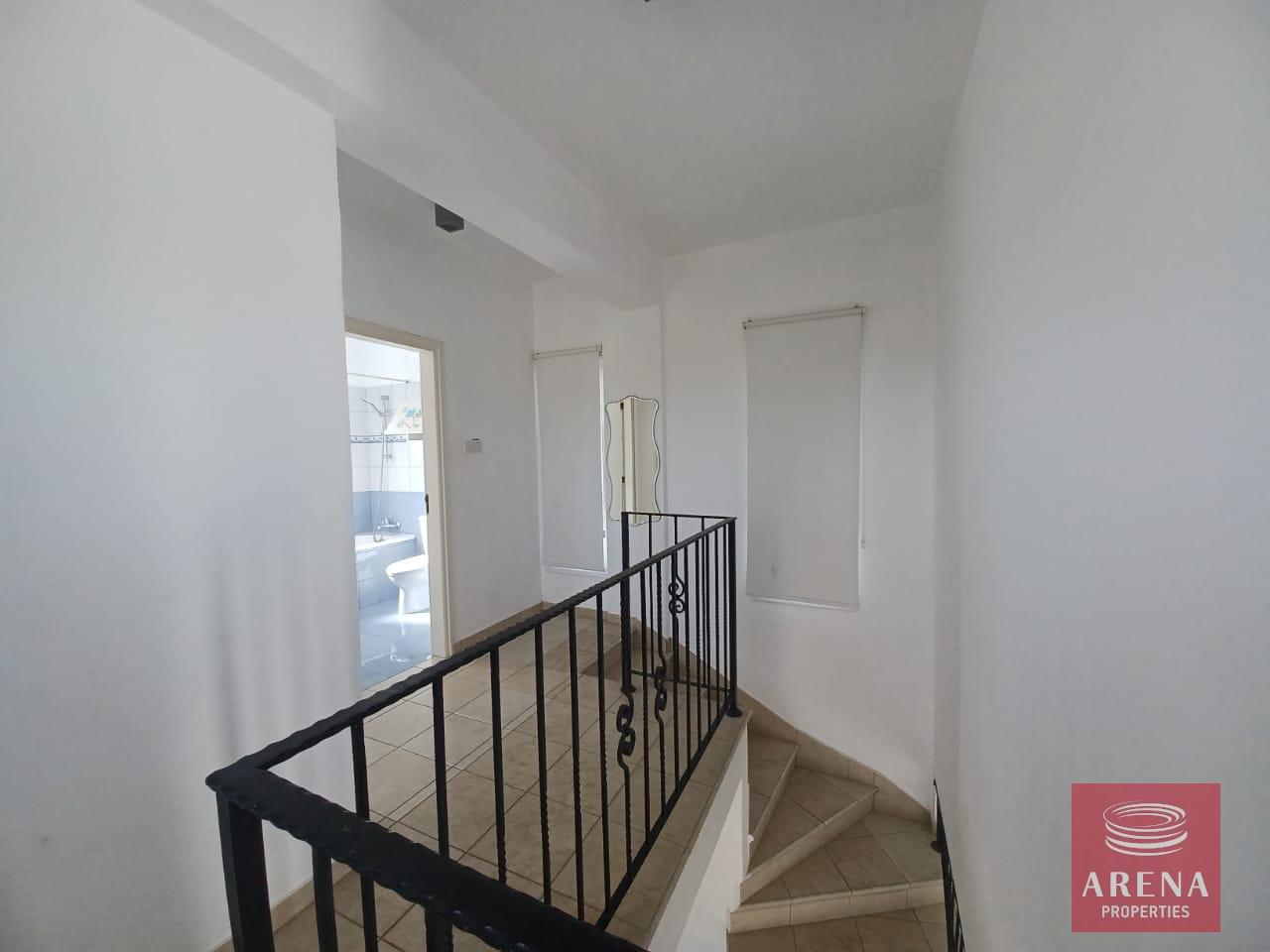 11-2-BED-VILLAIN-AYIA-THEKLA-6724-1