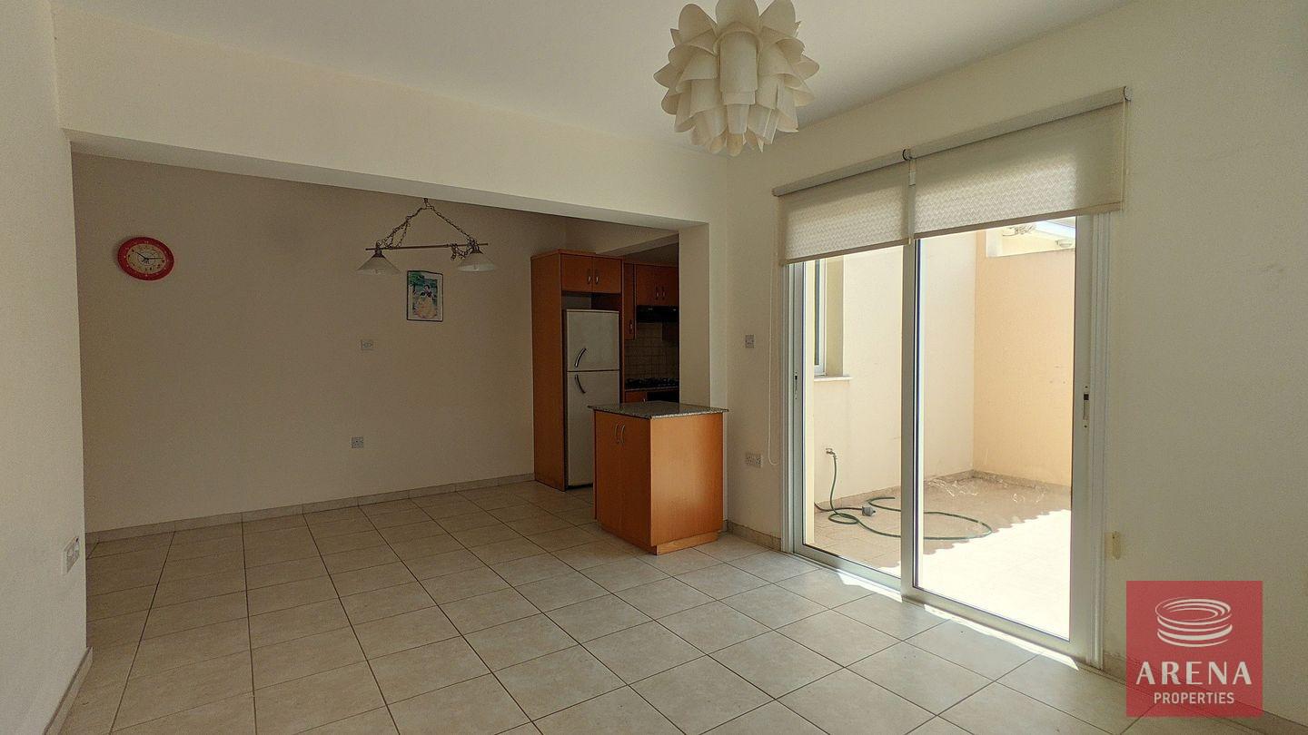 11-2-bed-apt-in-paralimni-7128