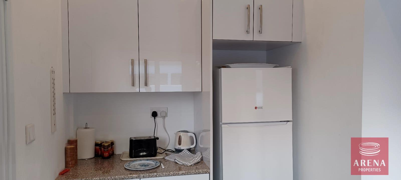 11-2-bed-bungalow-in-derynia-6062-1