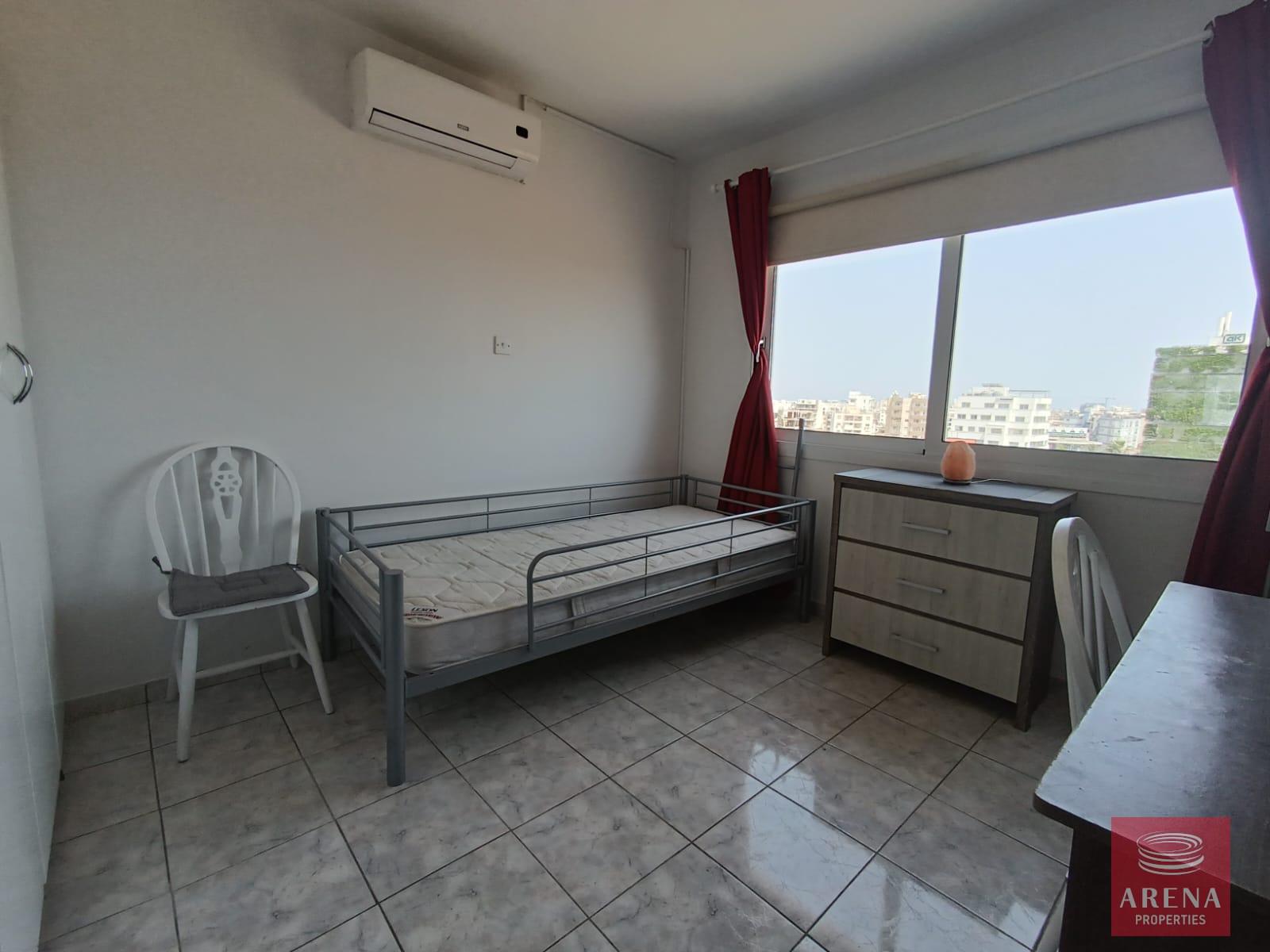 11-3-BED-APT-IN-LARNACA-FOR-RENT-8096
