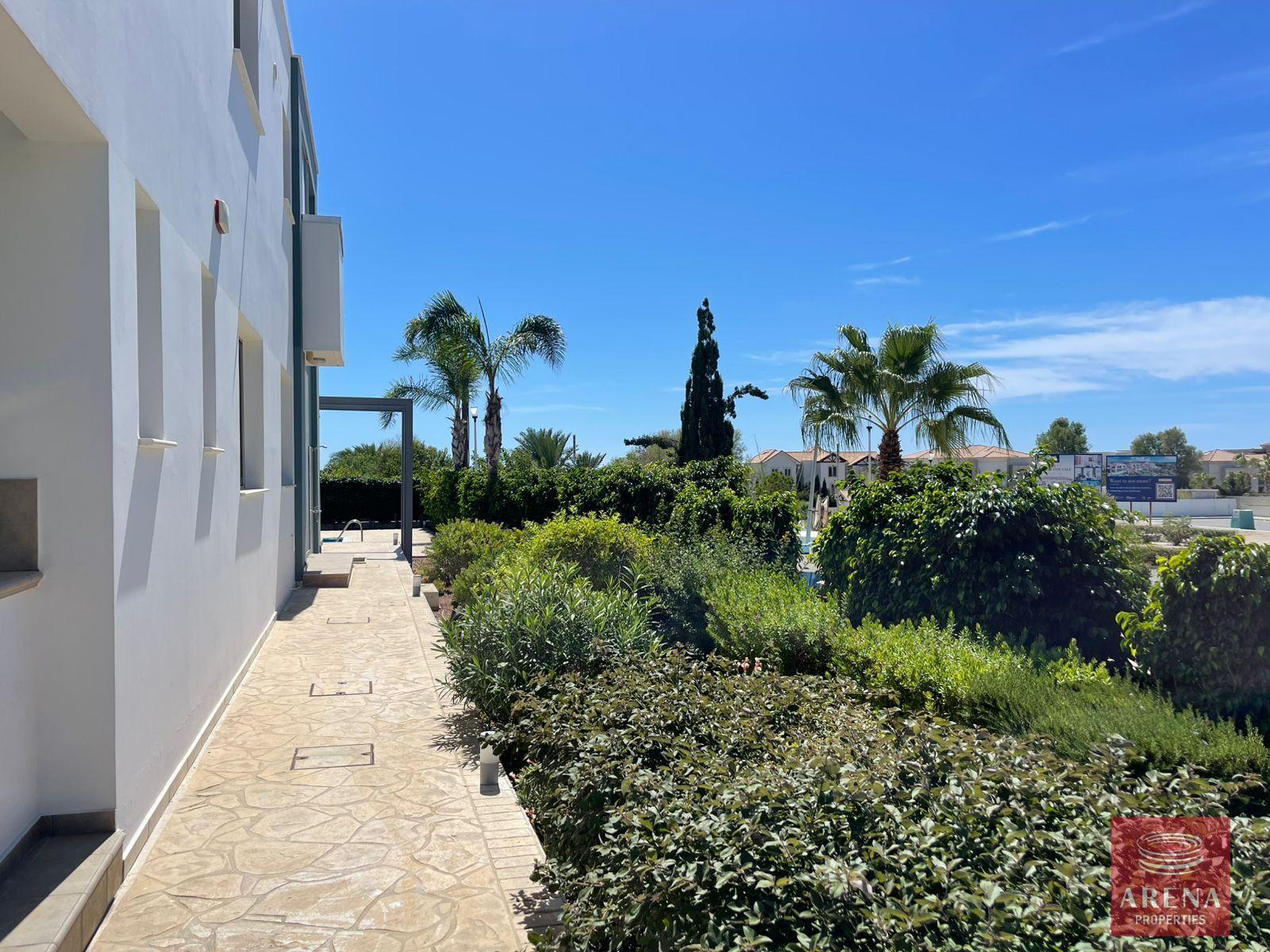 11-3-BED-GF-APT-8832