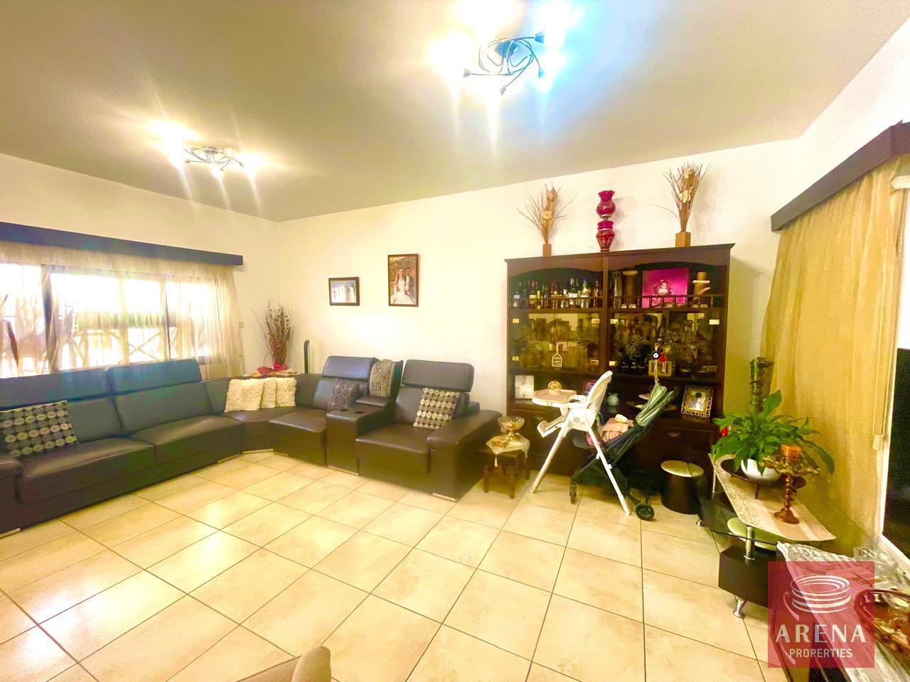 11-3-BED-TH-IN-SOTIROS-8141