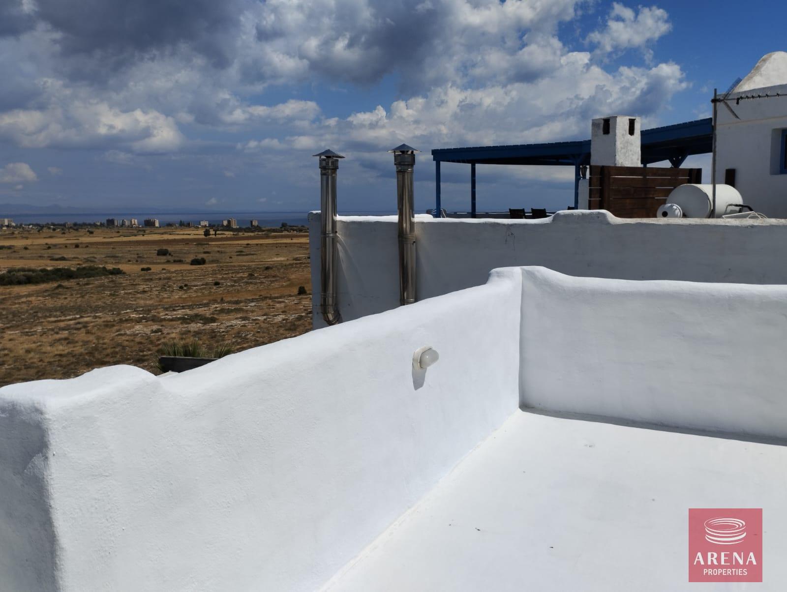 11-3-BED-VILLA-FOR-RENT-IN-DERYNIA-6980